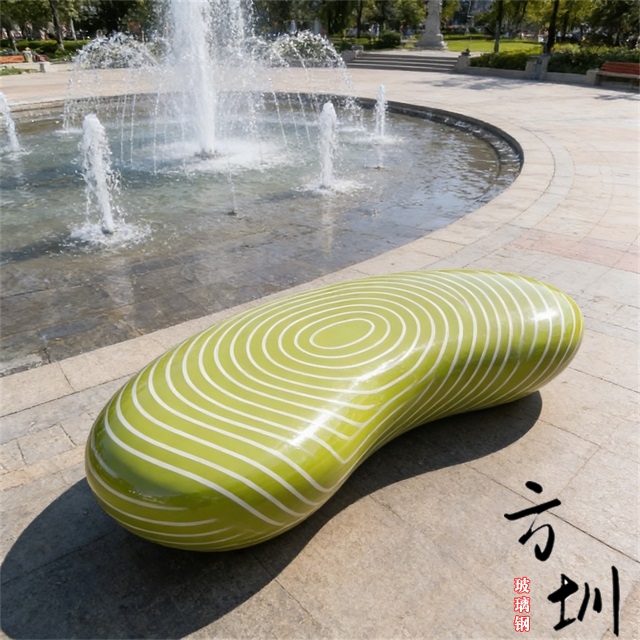 斑马纹玻璃钢月牙湾休闲椅 斑马纹玻璃钢月牙湾休闲椅