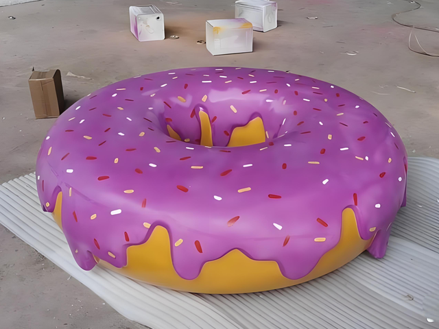 甜蜜的公共艺术玻璃钢甜甜圈坐凳如何定制城市趣味 甜蜜的公共艺术玻璃钢甜甜圈坐凳如何定制城市趣味