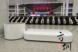 广东高铁站玻璃钢花盆休闲椅组合